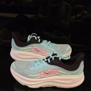 Hoka Bondi 9